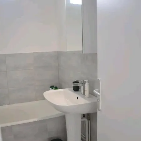 Apartment Super Proche De Paris Porte De Versailles ! *